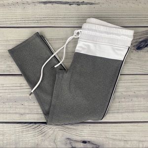 Fabletics Drawstring Capri Size xs